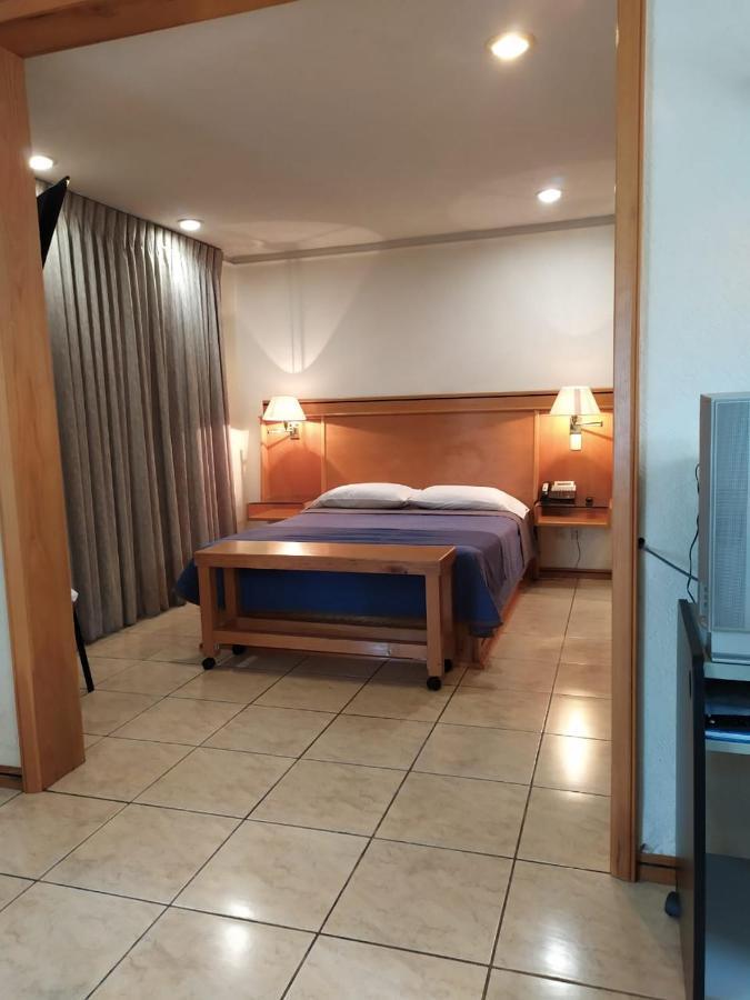 Cypres Hotel & Suites Zapopan Buitenkant foto