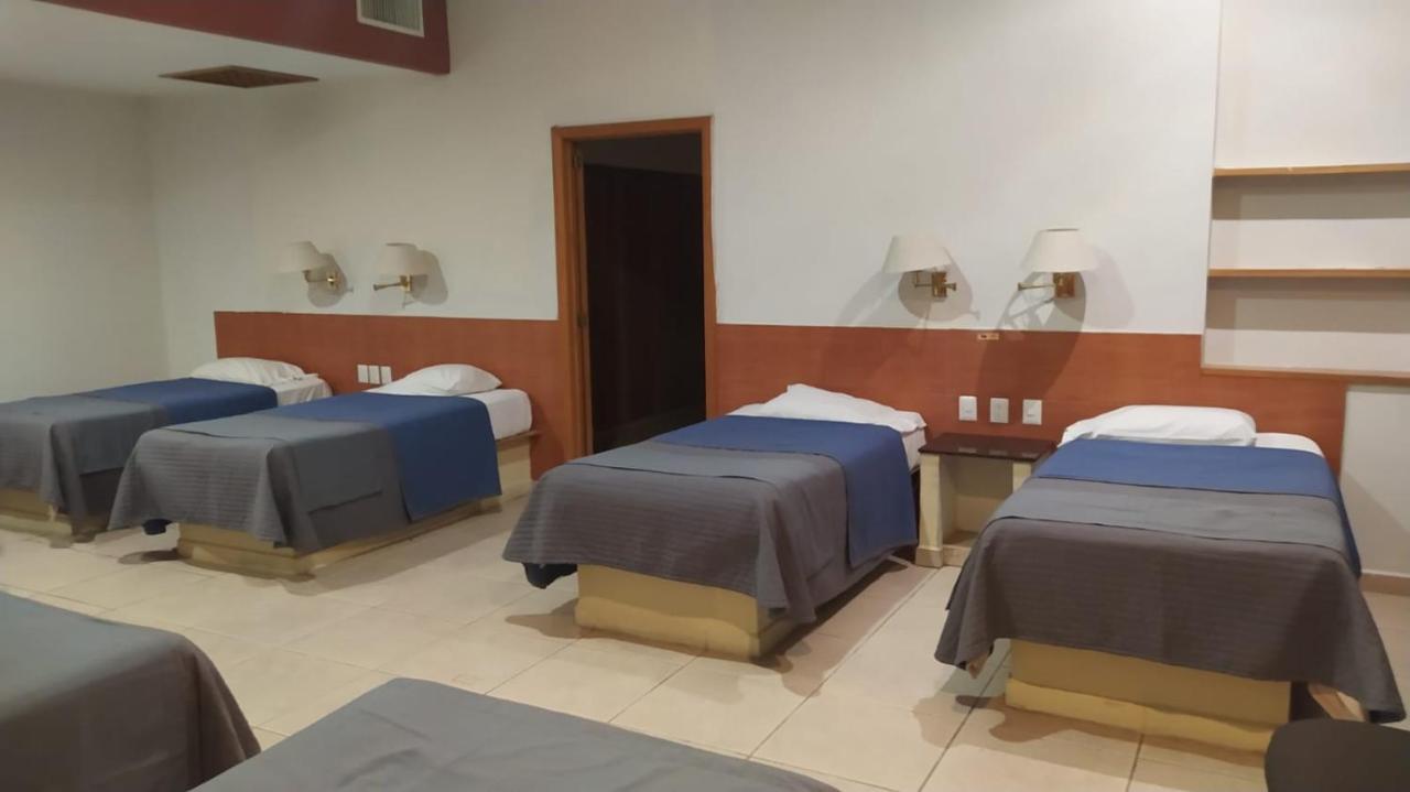 Cypres Hotel & Suites Zapopan Buitenkant foto