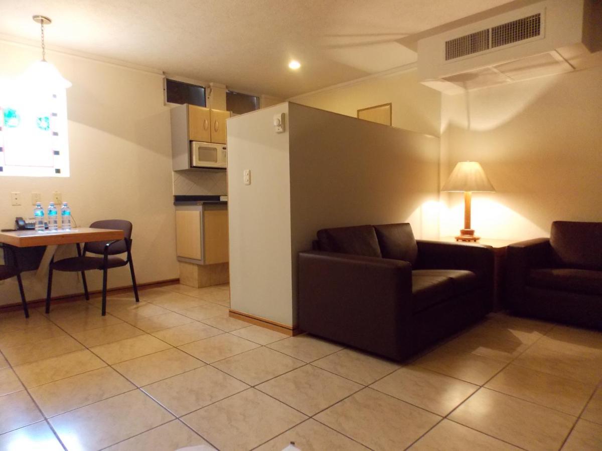 Cypres Hotel & Suites Zapopan Buitenkant foto