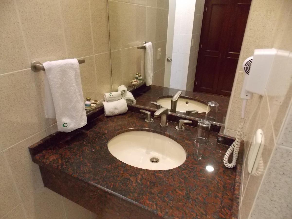Cypres Hotel & Suites Zapopan Buitenkant foto